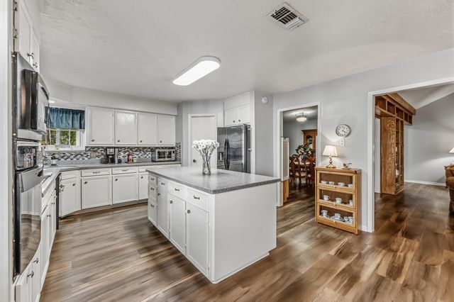 192 Westridge Drive, Huntsville, TX 77340