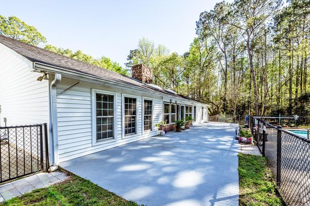 192 Westridge Drive, Huntsville, TX 77340