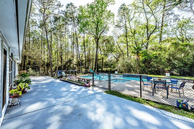 192 Westridge Drive, Huntsville, TX 77340