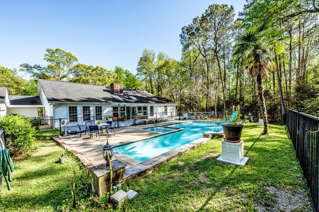 192 Westridge Drive, Huntsville, TX 77340