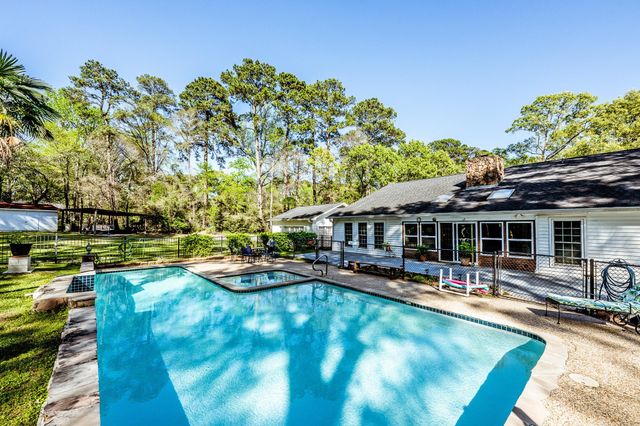 192 Westridge Drive, Huntsville, TX 77340