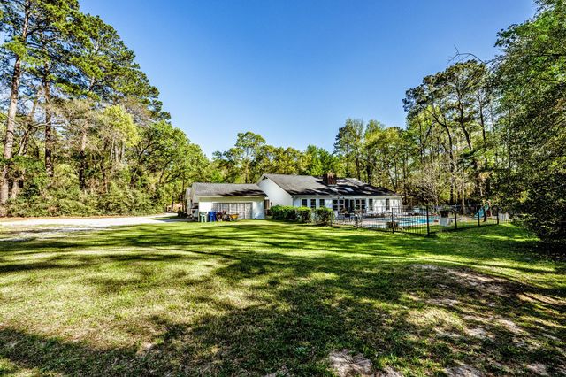 192 Westridge Drive, Huntsville, TX 77340