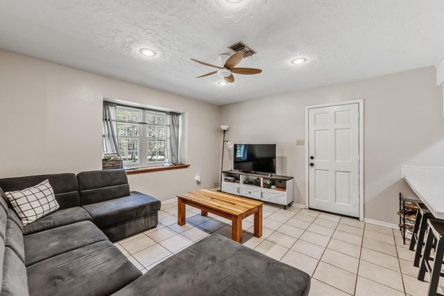 192 Westridge Drive, Huntsville, TX 77340