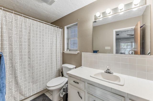 192 Westridge Drive, Huntsville, TX 77340