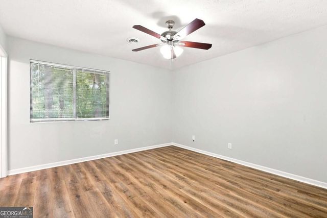 413 Bob Wood Drive, Loganville, GA 30052