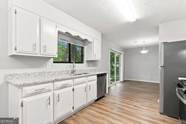 413 Bob Wood Drive, Loganville, GA 30052
