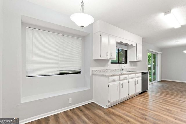 413 Bob Wood Drive, Loganville, GA 30052