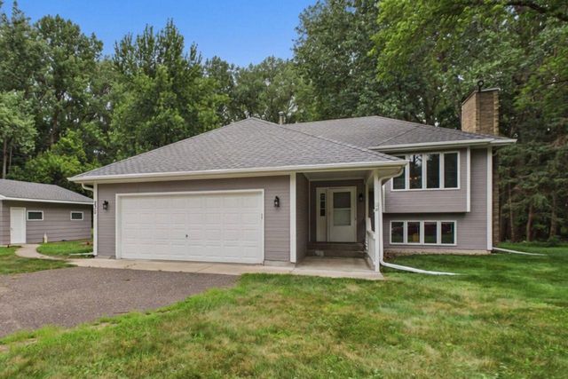 230 Mahtomedi Avenue, Mahtomedi, MN 55115