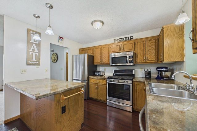 230 Mahtomedi Avenue, Mahtomedi, MN 55115