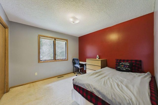 230 Mahtomedi Avenue, Mahtomedi, MN 55115