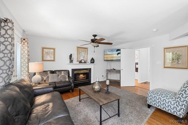 3019 Ramsey Dr, Chester, VA 23831