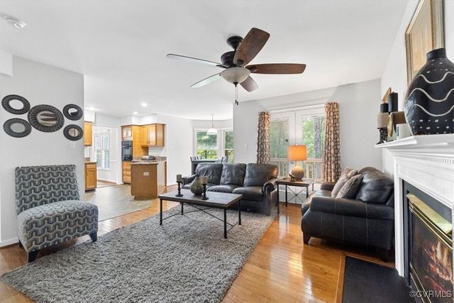 3019 Ramsey Dr, Chester, VA 23831