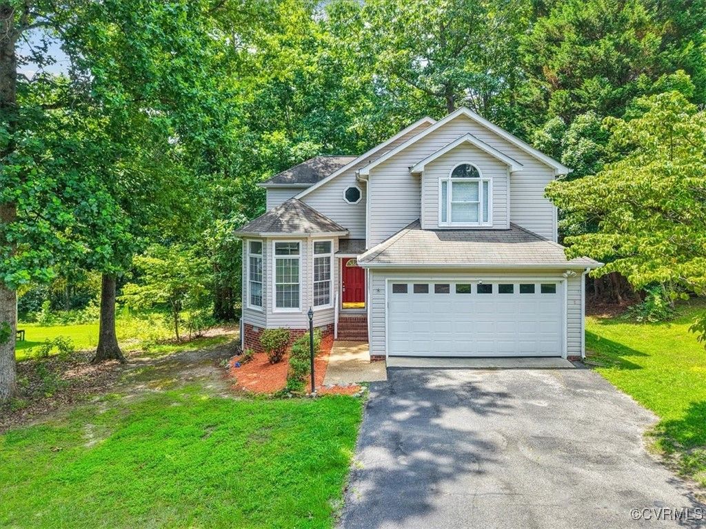 3019 Ramsey Dr, Chester, VA 23831