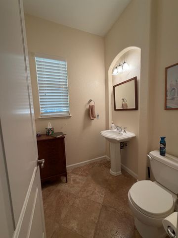 2447 Barona St, West Sacramento, CA 95691