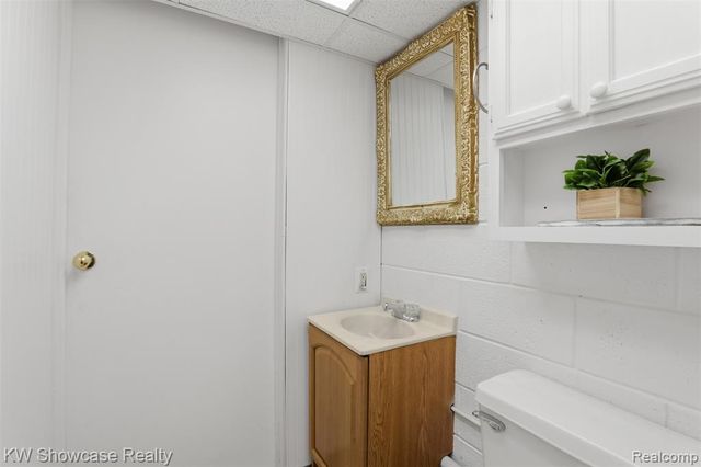 2008 Otis Avenue, Warren, MI 48091