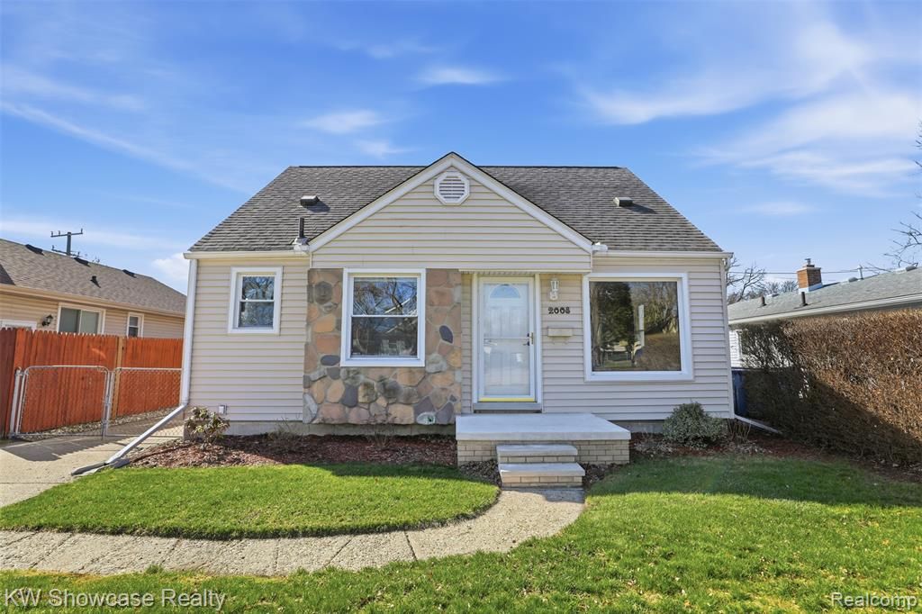 2008 Otis Avenue, Warren, MI 48091