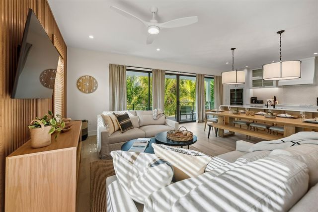112 MAPLE AVENUE, Anna Maria, FL 34216
