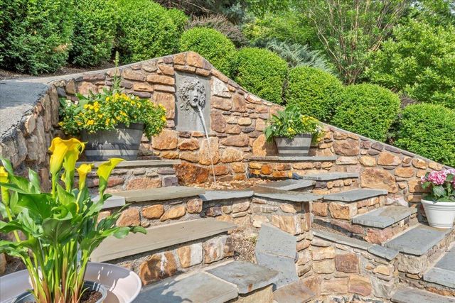 6491 Hidden Woods DR, Roanoke, VA 24018