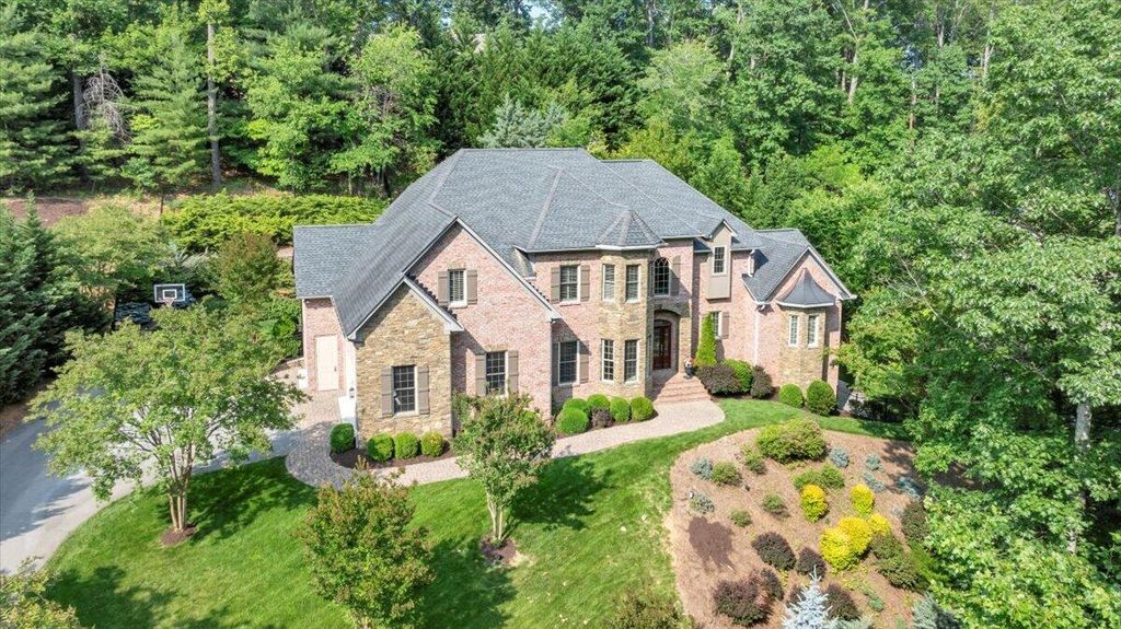 6491 Hidden Woods DR, Roanoke, VA 24018