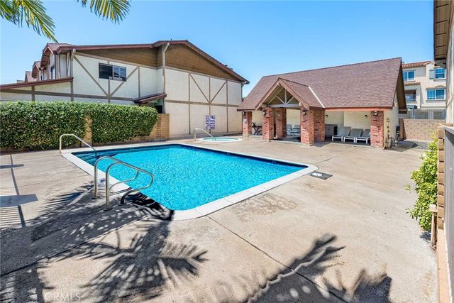 7106 Brentwood, Westminster, CA 92683
