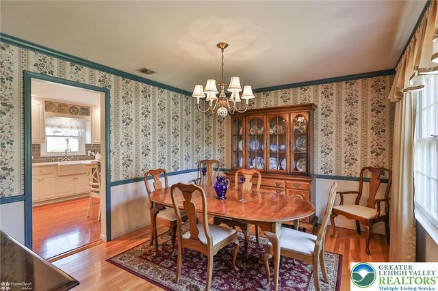 1920 Ravenwood Drive, Bethlehem City, PA 18018