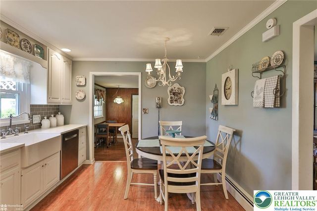 1920 Ravenwood Drive, Bethlehem City, PA 18018