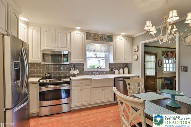 1920 Ravenwood Drive, Bethlehem City, PA 18018