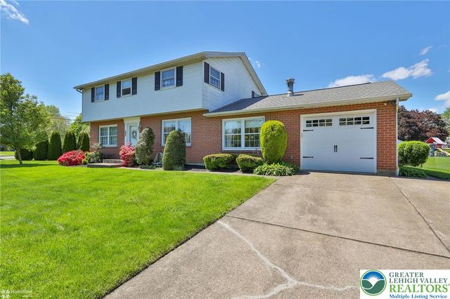 1920 Ravenwood Drive, Bethlehem City, PA 18018