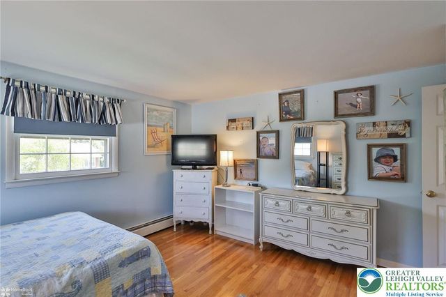 1920 Ravenwood Drive, Bethlehem City, PA 18018