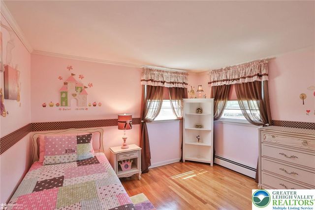1920 Ravenwood Drive, Bethlehem City, PA 18018