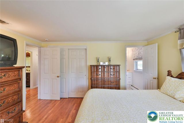 1920 Ravenwood Drive, Bethlehem City, PA 18018