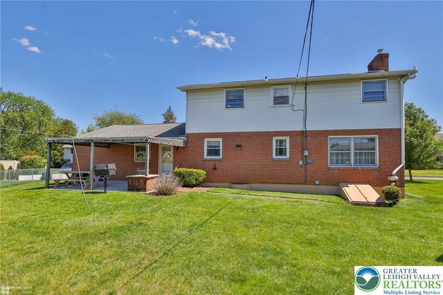 1920 Ravenwood Drive, Bethlehem City, PA 18018