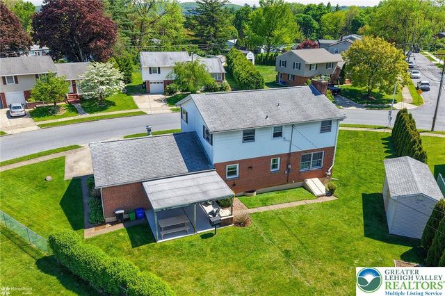 1920 Ravenwood Drive, Bethlehem City, PA 18018