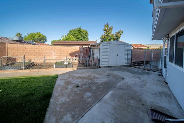 4421 N Woodrow Avenue, Fresno, CA 93726