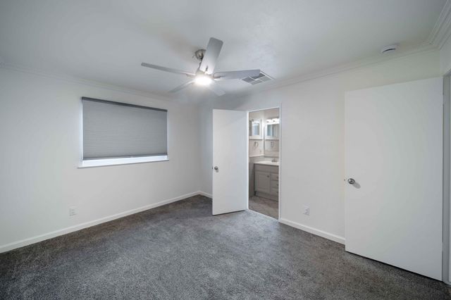 4421 N Woodrow Avenue, Fresno, CA 93726