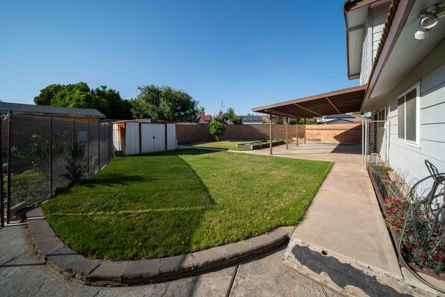 4421 N Woodrow Avenue, Fresno, CA 93726