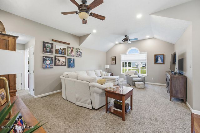 126 Dory Dr, Salvisa, KY 40372