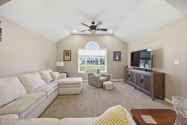 126 Dory Dr, Salvisa, KY 40372