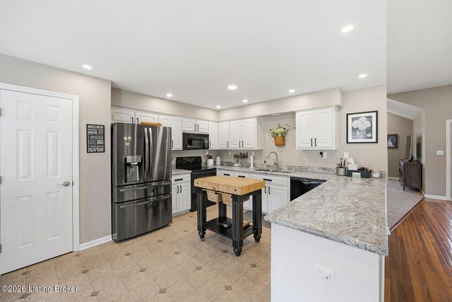 126 Dory Dr, Salvisa, KY 40372