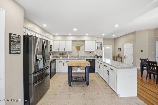 126 Dory Dr, Salvisa, KY 40372