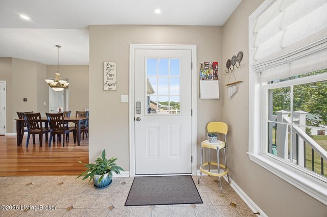 126 Dory Dr, Salvisa, KY 40372