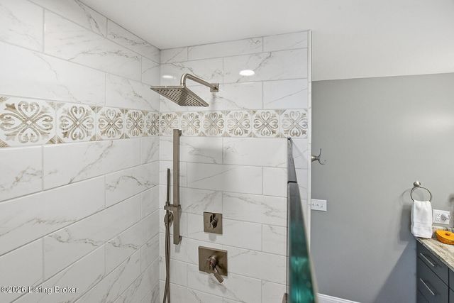 126 Dory Dr, Salvisa, KY 40372