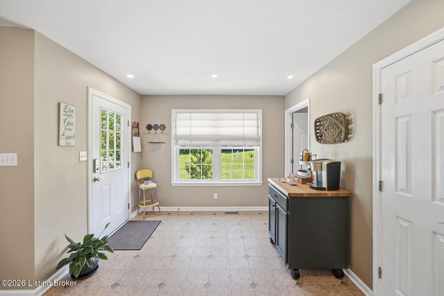 126 Dory Dr, Salvisa, KY 40372