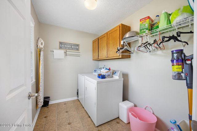 126 Dory Dr, Salvisa, KY 40372