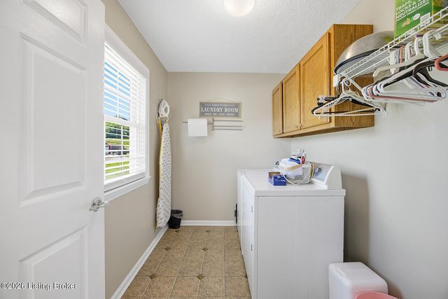 126 Dory Dr, Salvisa, KY 40372