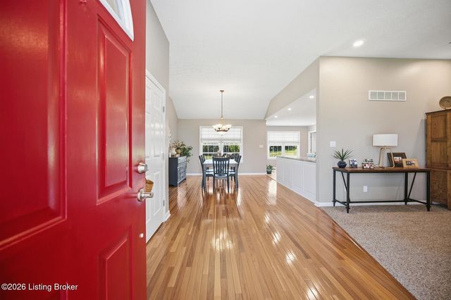 126 Dory Dr, Salvisa, KY 40372