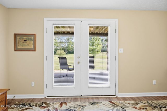 126 Dory Dr, Salvisa, KY 40372