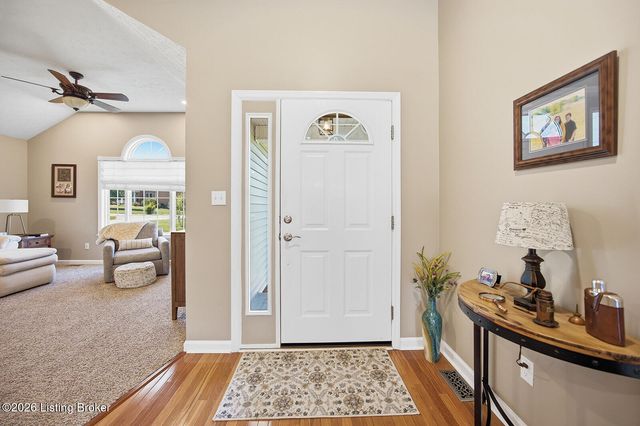 126 Dory Dr, Salvisa, KY 40372