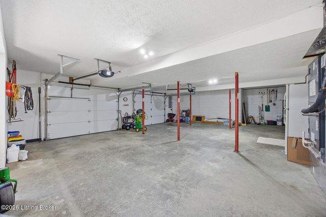 126 Dory Dr, Salvisa, KY 40372