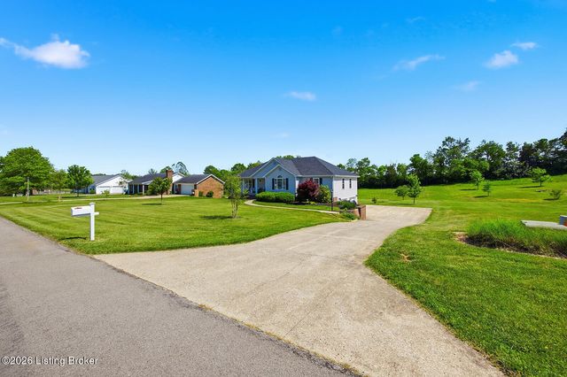 126 Dory Dr, Salvisa, KY 40372